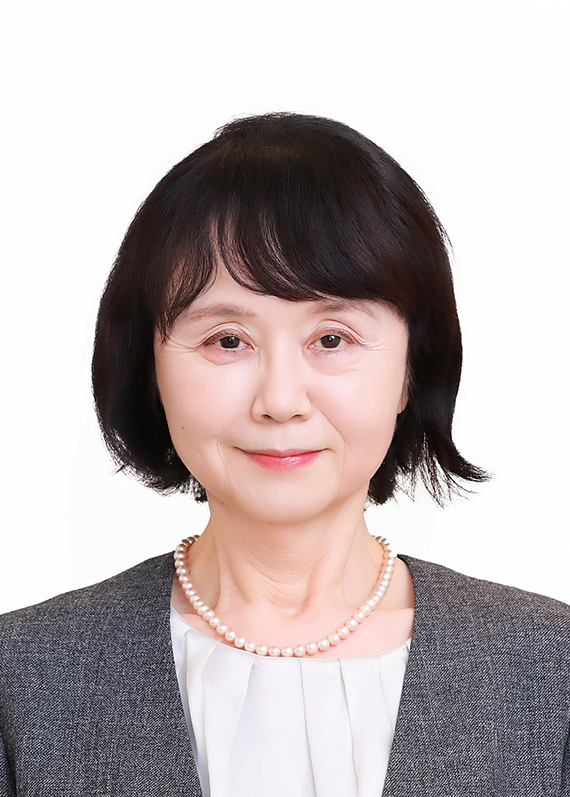 間野 百子